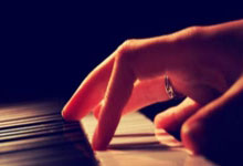 威廉希尔WilliamHill官方网站：FIFA公布世界杯裁判名單：中國裁判馬寧、曹奕、施翔入選.